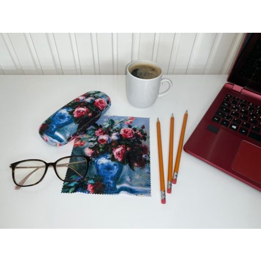 Renoir: Váza rózsákkal - Szemüvegtok tisztítókendővel - von Lilienfeld