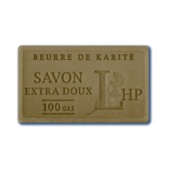   Lavanderaie de Haute Provence Marseille szappan, növényi olajjal, 100g, parabén-tartósítószer-szulfát mentes, hidratáló, celofánban Beurre De Karité(Shea vaj)