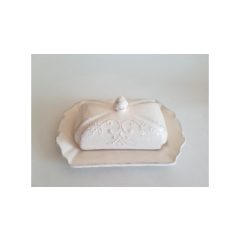   Romantik csipkés vajtartó, natur, fodros:22x15x9cm, kerámia, kézzel festett – Vanilia Kerámia