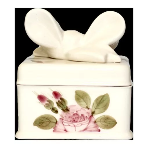 Romantik rózsás doboz szögletes, kerámia, kézzel festett-13,5x13x5x14,5cm – Vanilia Kerámia